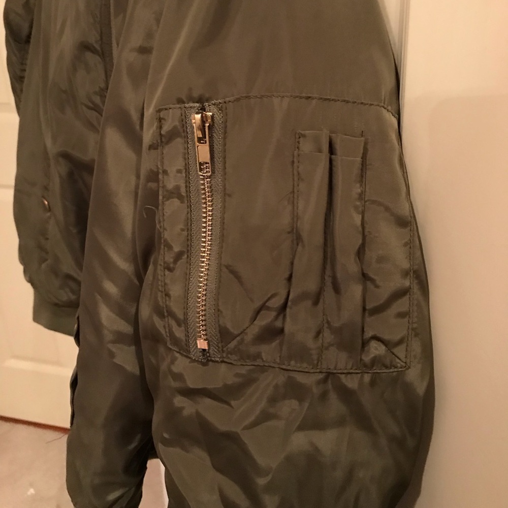 Bomber Jacket - Picture 3 of 4